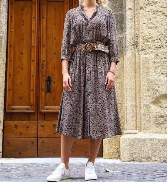 casual dresses women pleated midi dress 100% viscose floral rose print single-breasted o-neck vintage elastic waist long 2021 autumn, Black;gray
casual dresses women pleated midi dress 100% viscose floral rose print single-breasted o-neck vintage elastic waist long 2021 autumn, Black;gray