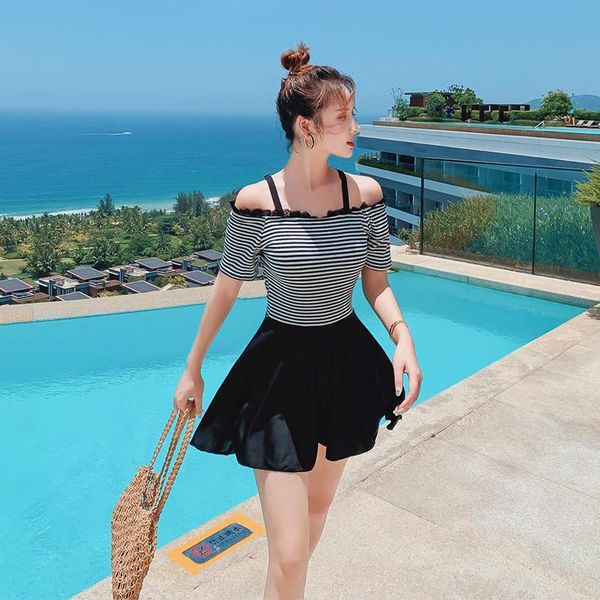 colaless monokini one piece swimsuit women woman swimwear wholes covering 2021 fairy fan korean ins striped polyester one-piece suits
colaless monokini one piece swimsuit women woman swimwear wholes covering 2021 fairy fan korean ins striped polyester one-piece suits