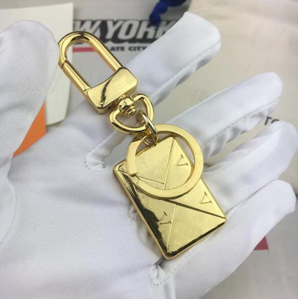 2021 new metal drop oil key chain fashion car fashion key chain handbag accessories brand creative luxury key chain gift box 02, Silver
2021 new metal drop oil key chain fashion car fashion key chain handbag accessories brand creative luxury key chain gift box 02, Silver