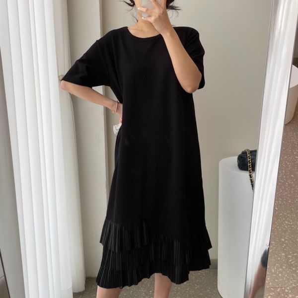 summer black niche retro wild loose o-neck short sleeve hit color stitching irregular pleated fashion 16f0865 210510, Black;gray
summer black niche retro wild loose o-neck short sleeve hit color stitching irregular pleated fashion 16f0865 210510, Black;gray