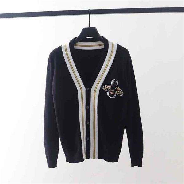 star's same little embroidery v-neck cardigan sweater women's versatile home age reduction color matching jacket new in autumn, White
star's same little embroidery v-neck cardigan sweater women's versatile home age reduction color matching jacket new in autumn, White
