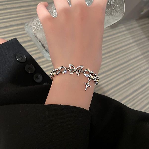 charm bracelets women's butterfly rhinestone inlaid thick chain shiny cross bracelet fashion personality gifts for girls, Golden;silver
charm bracelets women's butterfly rhinestone inlaid thick chain shiny cross bracelet fashion personality gifts for girls, Golden;silver