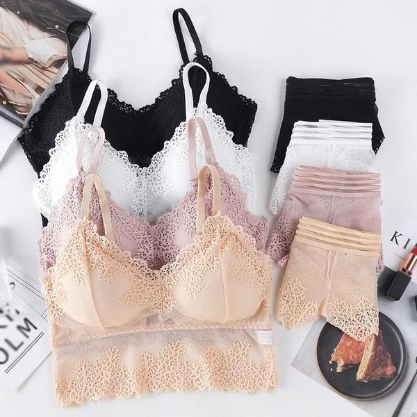 bustiers & corsets women fahion v-neck lace gathered outer fabric, inner layer of soft cotton fabric chest bras with briefs1, Black;white
bustiers & corsets women fahion v-neck lace gathered outer fabric, inner layer of soft cotton fabric chest bras with briefs1, Black;white