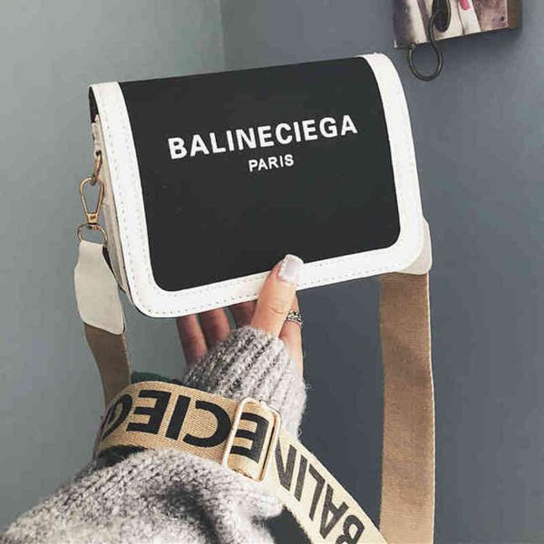 small bag female new fashion chicy bouncing broadband messenger handbags
small bag female new fashion chicy bouncing broadband messenger handbags