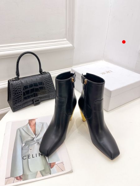 2022 the new boots winter women ankle black leather autumn warm fur motorcycle non-slip waterproof female platform shoes snow boot -l454
2022 the new boots winter women ankle black leather autumn warm fur motorcycle non-slip waterproof female platform shoes snow boot -l454