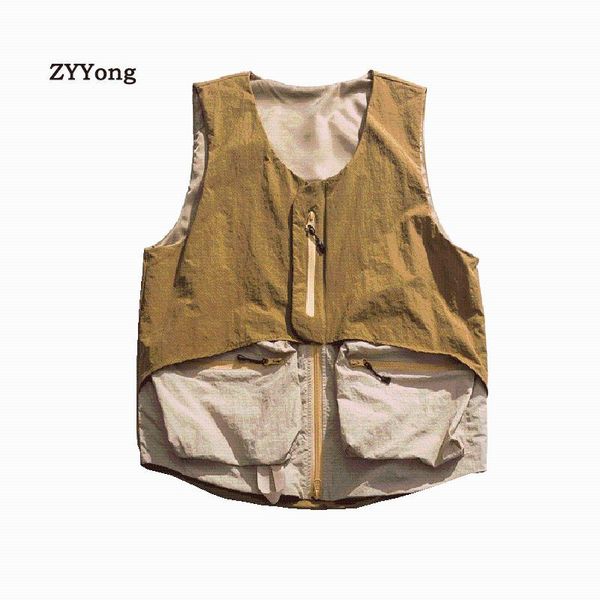 men's vests 2021 fashion hip hop sleeveless vest men japanese style cargo waistcoat with pockets military streetwear jacket sweatshirts, Black;white
men's vests 2021 fashion hip hop sleeveless vest men japanese style cargo waistcoat with pockets military streetwear jacket sweatshirts, Black;white