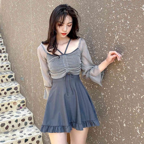 one monokini piece suit girl skirt cover woman push up polyester molten swimsuit, White;black
one monokini piece suit girl skirt cover woman push up polyester molten swimsuit, White;black
