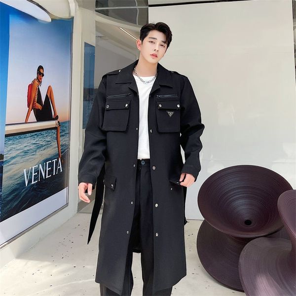 menswear workwear spliced pockets trench coat with belt men's new loose lapel single breasted windbreaker tide autumn 2021, Tan;black
menswear workwear spliced pockets trench coat with belt men's new loose lapel single breasted windbreaker tide autumn 2021, Tan;black