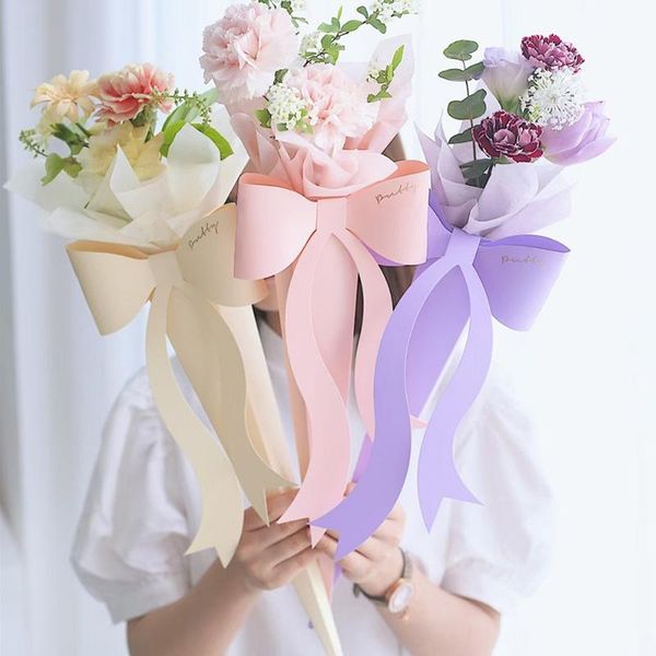 gift wrap single bouquet flower packaging box valentine's day bow folding diy portable packing boxes materials
gift wrap single bouquet flower packaging box valentine's day bow folding diy portable packing boxes materials