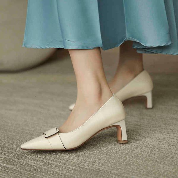 dress shoes qutaa sapatos de salto couro bovino fino, elegante feminino, quadrado, tamanhos 34-39, primavera e outono, 8dau, Black
dress shoes qutaa sapatos de salto couro bovino fino, elegante feminino, quadrado, tamanhos 34-39, primavera e outono, 8dau, Black