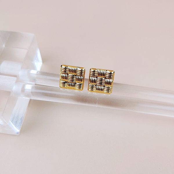 brand new ear studs earring stripe square letter cute specially romantic high-fashion retro casual personality vogue gift shiny dazzling sma, Golden;silver
brand new ear studs earring stripe square letter cute specially romantic high-fashion retro casual personality vogue gift shiny dazzling sma, Golden;silver