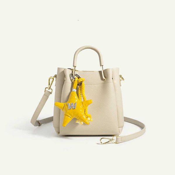 single women's wide shoulder belt messenger leisure bucket litchi pattern commuters handbag purse
single women's wide shoulder belt messenger leisure bucket litchi pattern commuters handbag purse
