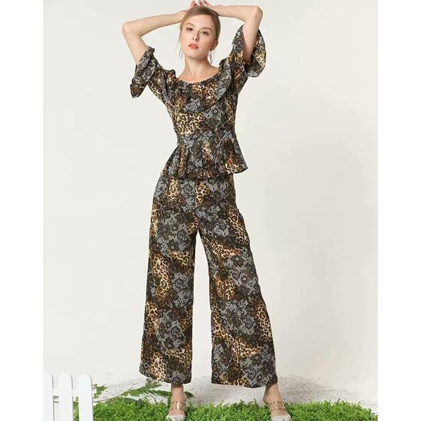 fashion 2021 designer runway sets women's 3/4 sleeve leopard flare short and wide leg pants set two piece, White
fashion 2021 designer runway sets women's 3/4 sleeve leopard flare short and wide leg pants set two piece, White