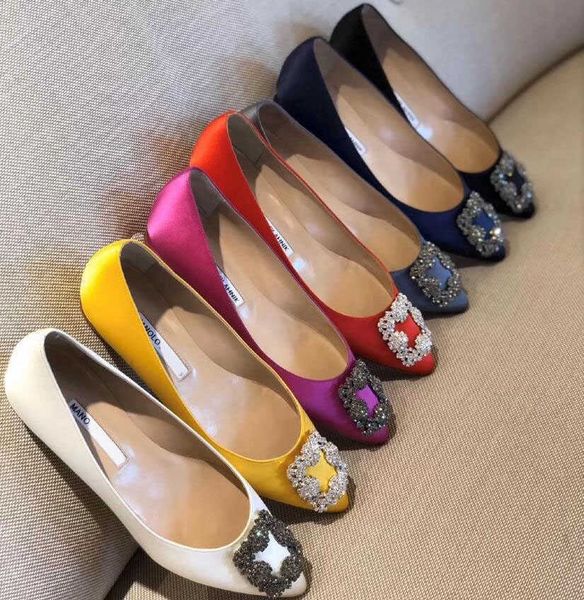 dress shoes 2022 new classic brand mb pointed flat buckle women's flat heel shoes silk satin red light rhinestone wedding shoes 34-42, Black
dress shoes 2022 new classic brand mb pointed flat buckle women's flat heel shoes silk satin red light rhinestone wedding shoes 34-42, Black