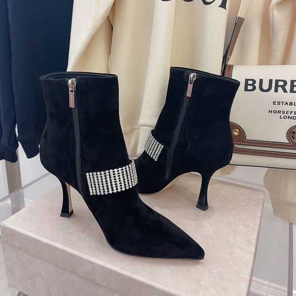 brand fashion women's shoes, designer vamp embellished with rhinestones, luxury high heeled women's boots, Red;white
brand fashion women's shoes, designer vamp embellished with rhinestones, luxury high heeled women's boots, Red;white