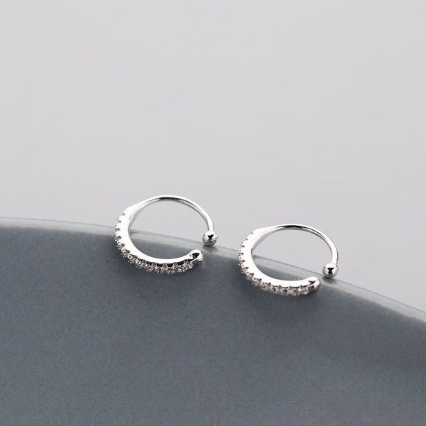 s925pure silver ear clip without ear hole temperament simple cold wind advanced sense earrings small and versatile earbone nails
s925pure silver ear clip without ear hole temperament simple cold wind advanced sense earrings small and versatile earbone nails