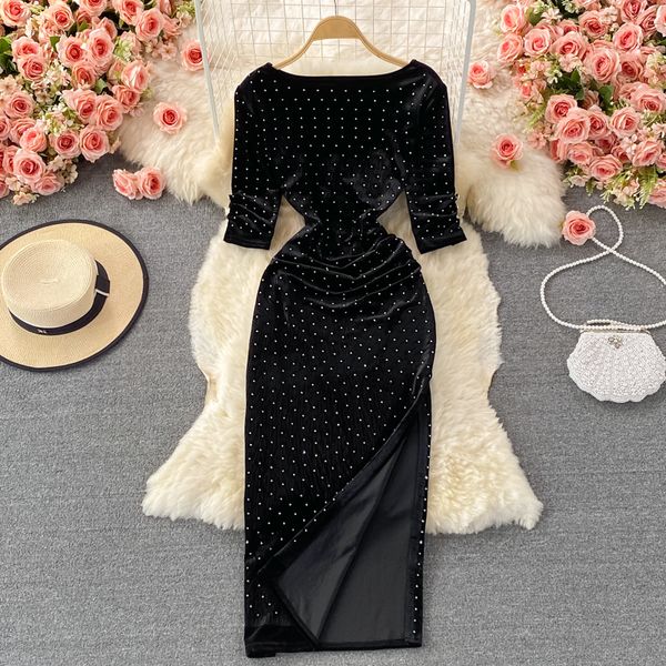 women black velvet party long dress vintage short sleeve polka dot split vestidos female robe autumn winter 2021 fashion, Black;gray
women black velvet party long dress vintage short sleeve polka dot split vestidos female robe autumn winter 2021 fashion, Black;gray