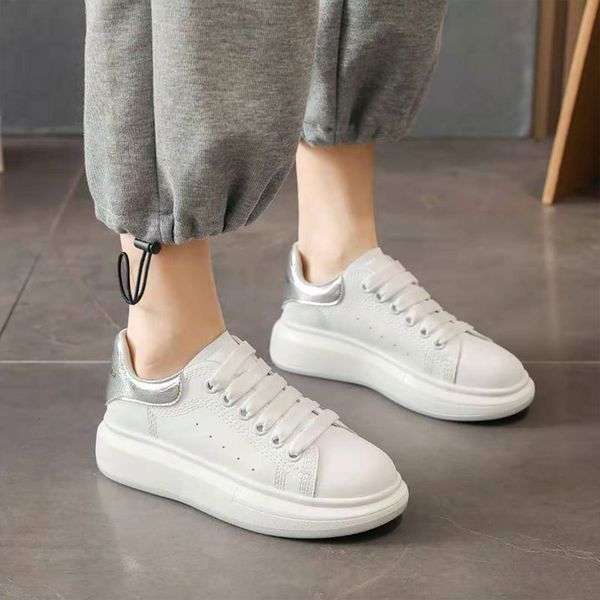 casual shoes summer 2021 new white shoes simple fashion women's casual daily sports bear transparent, Black
casual shoes summer 2021 new white shoes simple fashion women's casual daily sports bear transparent, Black