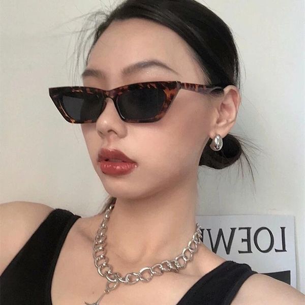classic cat eye sunglasses women 2021 designer vintage small glasses gafas de sol mujer, White;black
classic cat eye sunglasses women 2021 designer vintage small glasses gafas de sol mujer, White;black