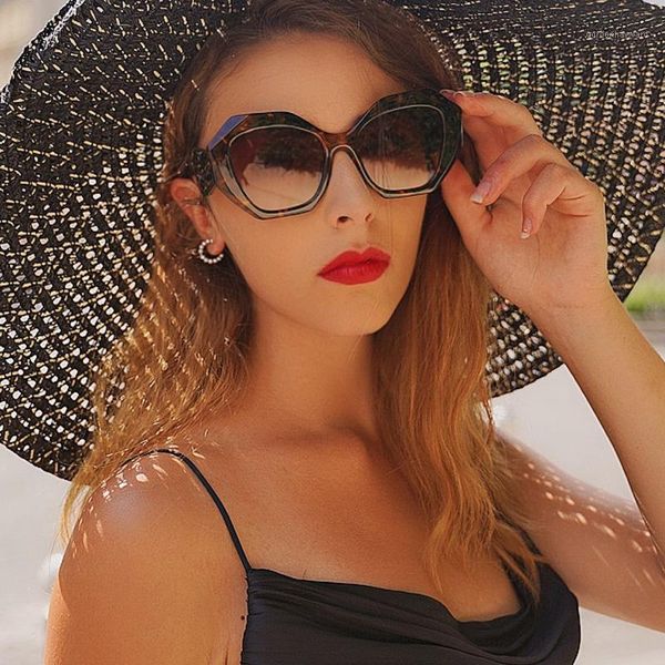 sunglasses onevan fashion oversized women 2021 designer for retro polygon gradient shades, White;black
sunglasses onevan fashion oversized women 2021 designer for retro polygon gradient shades, White;black