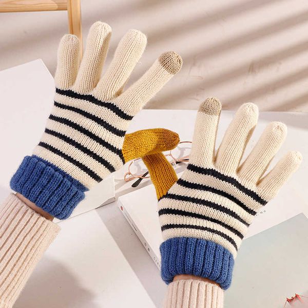 knitted wool touch screen glov women's warm psh thickened iving cold proof office points five fingers contrast color in winter
knitted wool touch screen glov women's warm psh thickened iving cold proof office points five fingers contrast color in winter