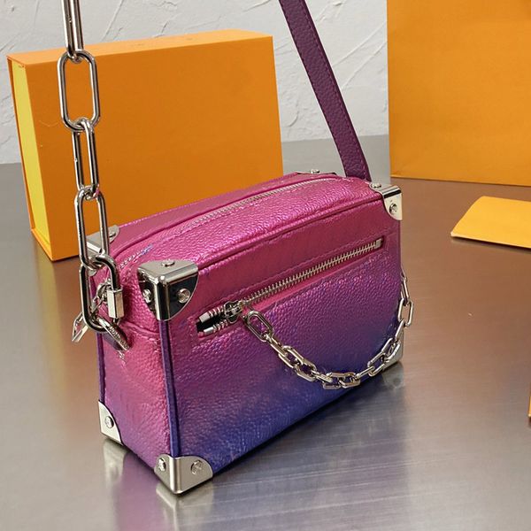 ladies square chain crossbody bag qulaity trunk handbag fashion shoulder package classic small old flower case box women zipper wallet
ladies square chain crossbody bag qulaity trunk handbag fashion shoulder package classic small old flower case box women zipper wallet