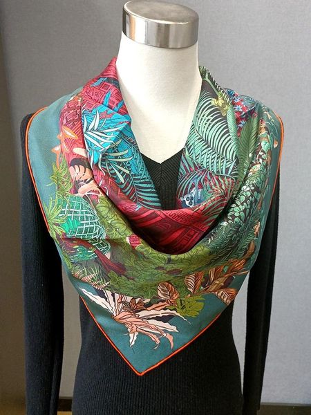 scarves 2 side print 100% real silk scarf neckerchief classic garden prints women grade wraps shawl foulard 88*88cm, Blue;gray
scarves 2 side print 100% real silk scarf neckerchief classic garden prints women grade wraps shawl foulard 88*88cm, Blue;gray