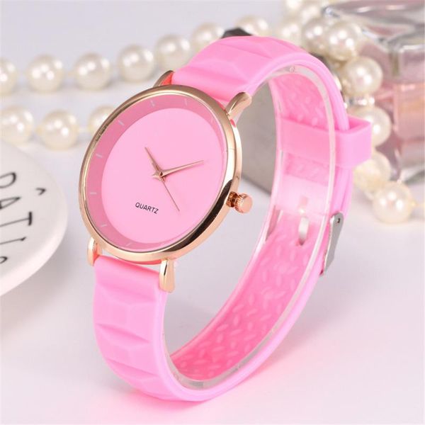 wristwatches fashion pink watches women rubber casual quartz ladies relogio masculino horloges vrouwen, Slivery;brown
wristwatches fashion pink watches women rubber casual quartz ladies relogio masculino horloges vrouwen, Slivery;brown