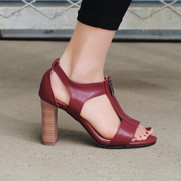 european rome square high heels sandals women shoes 2021 design front zipper t-strap party dress gladiator 34-43, Black
european rome square high heels sandals women shoes 2021 design front zipper t-strap party dress gladiator 34-43, Black