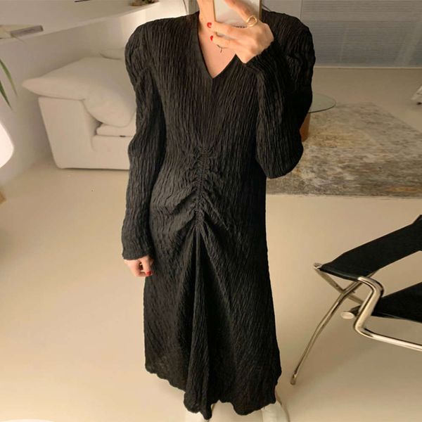 casual dresses dress women clothessouth korea spring dark series show thin v-neck wrinkle design texture versatile knee length 4edp, Black;gray
casual dresses dress women clothessouth korea spring dark series show thin v-neck wrinkle design texture versatile knee length 4edp, Black;gray