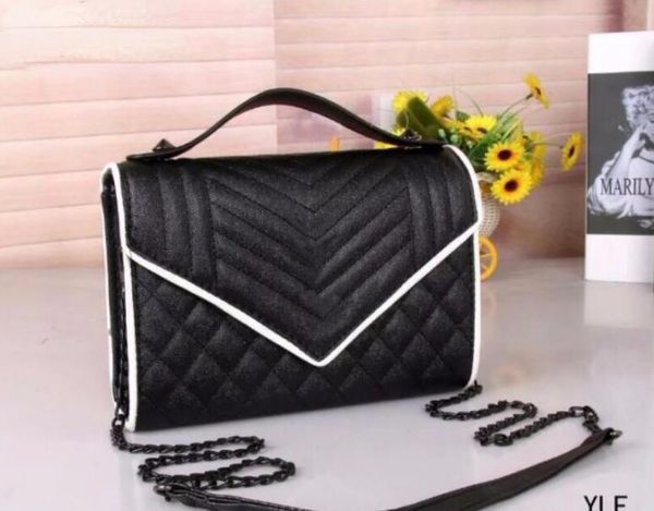 2022 brand designer flip-style square bag, zipper pocket, rhombic soft-faced shoulder bags, soft handle female messenger bages
2022 brand designer flip-style square bag, zipper pocket, rhombic soft-faced shoulder bags, soft handle female messenger bages