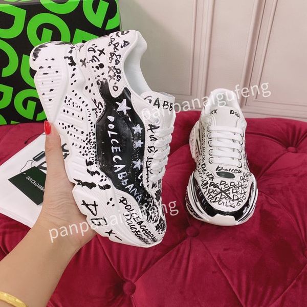 casual shoes women's footwear sneakers white pink classic jacquard denim retro running sneakers skating designer women's s size35-, Black
casual shoes women's footwear sneakers white pink classic jacquard denim retro running sneakers skating designer women's s size35-, Black