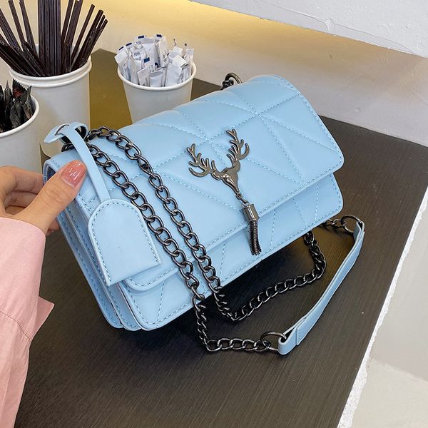 small bag texture women's 2021 summer chain korean fashion rhombic lattice embroidered line square
small bag texture women's 2021 summer chain korean fashion rhombic lattice embroidered line square