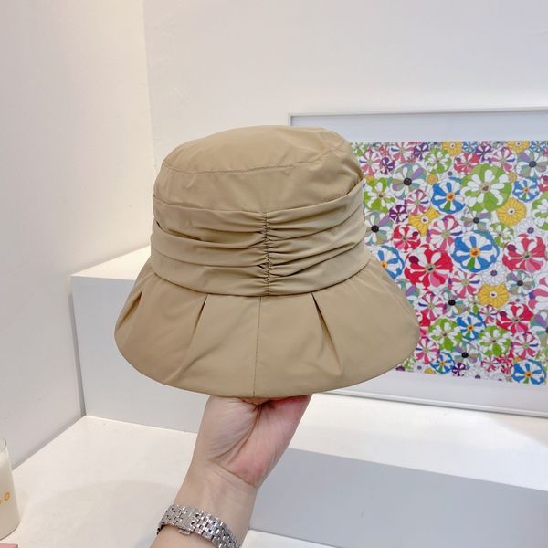 d family's correct version of wrinkle proof fisherman's light shade goddess model elegant hat
d family's correct version of wrinkle proof fisherman's light shade goddess model elegant hat