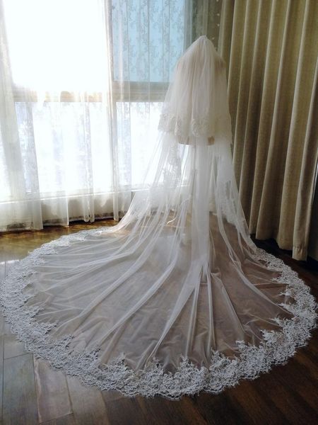 bridal veils 2021 elegant white ivory cathedral length lace appliqued edge wedding veil blusher face, Black
bridal veils 2021 elegant white ivory cathedral length lace appliqued edge wedding veil blusher face, Black