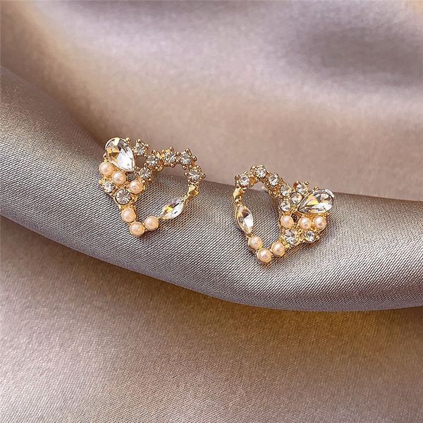 heart pearl crystal earrings stud hollow valentine's day gift alloy ear drop women birthday party 925 silver love earring jewelry acces, Golden;silver
heart pearl crystal earrings stud hollow valentine's day gift alloy ear drop women birthday party 925 silver love earring jewelry acces, Golden;silver