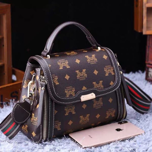 zhouzhoubao123 crossbody designer handbags bag handbag european station leather handbag, leis women luxurys designers bags 2021 purse wallet, Black;red
zhouzhoubao123 crossbody designer handbags bag handbag european station leather handbag, leis women luxurys designers bags 2021 purse wallet, Black;red