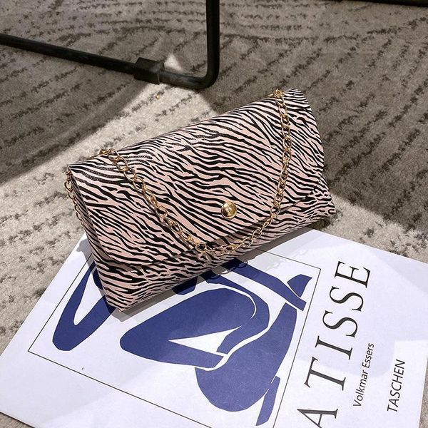duffel bags leopard print small bag female 2021 spring fashion girl one-shoulder diagonal square messenger chain waist
duffel bags leopard print small bag female 2021 spring fashion girl one-shoulder diagonal square messenger chain waist