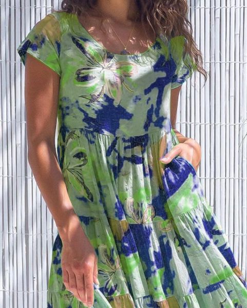 women's swimwear 2021 fashion printed floral short sleeve round neck stitching high waist dress, White;black
women's swimwear 2021 fashion printed floral short sleeve round neck stitching high waist dress, White;black