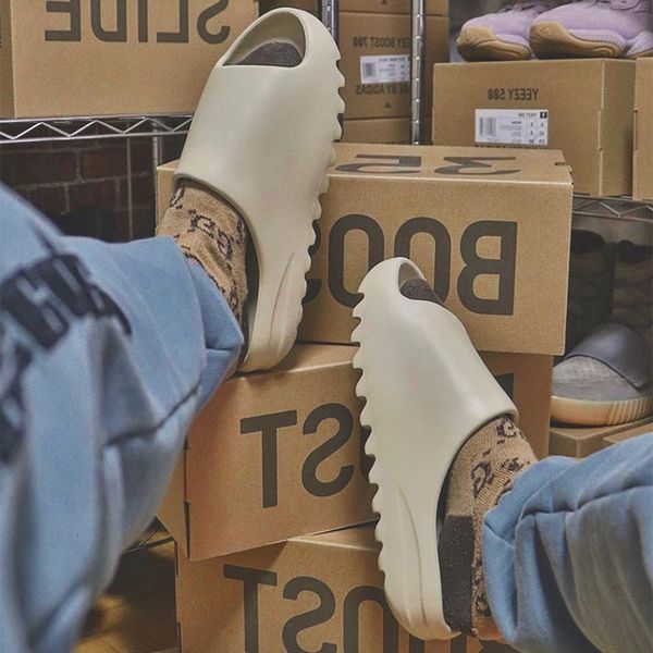 slippers couple home soft slippers thick, anti-slip soles eva indoor flat shoes slides male beach in the open air flip flops plus size q5ru, Black
slippers couple home soft slippers thick, anti-slip soles eva indoor flat shoes slides male beach in the open air flip flops plus size q5ru, Black