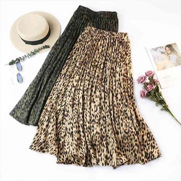 womens skirt spring chiffon slimming retro elegant leopard snake print high waist all-match fashion pleated skirt, Black
womens skirt spring chiffon slimming retro elegant leopard snake print high waist all-match fashion pleated skirt, Black