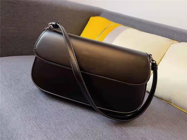 vintage baguette bags plain color patent leather one shoulder bag triangle sequinedflap candy women crossbody handbags fashion wallets purse
vintage baguette bags plain color patent leather one shoulder bag triangle sequinedflap candy women crossbody handbags fashion wallets purse