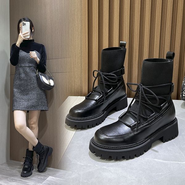 the new spring and autumn season of 2021 martin boots, round toe shaped rubber soles, are fashionable, classic cool in street, showing long, Black
the new spring and autumn season of 2021 martin boots, round toe shaped rubber soles, are fashionable, classic cool in street, showing long, Black