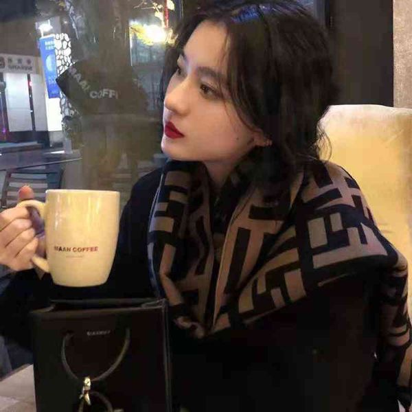 the new design tiktok live letter imitation cashmere scarf new high-grade thickening warm shawl coffee classic all match, Blue;gray
the new design tiktok live letter imitation cashmere scarf new high-grade thickening warm shawl coffee classic all match, Blue;gray