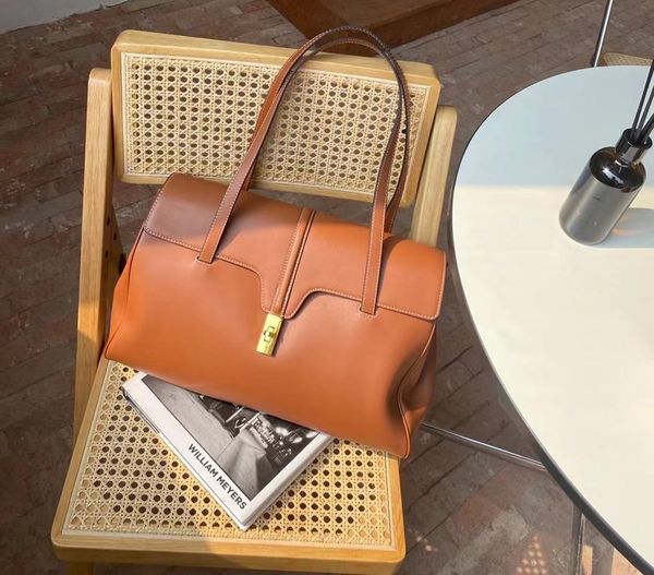 cross body women's bag large capacity leather bags shoulder senior designer leathers 2021
cross body women's bag large capacity leather bags shoulder senior designer leathers 2021