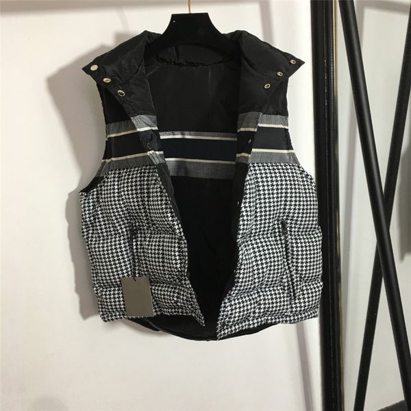 double side cotton down vests classic letter printed sleeveless jacket women autumn winter keep warm coat, Black;white
double side cotton down vests classic letter printed sleeveless jacket women autumn winter keep warm coat, Black;white