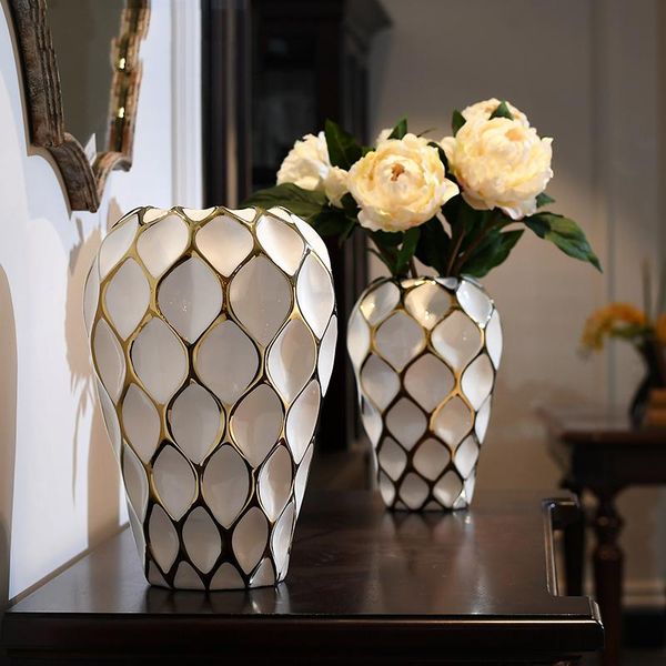 vases fashion white ceramic blank space vase hydroponic dried flowers modern dining table counterflower basin decoration
vases fashion white ceramic blank space vase hydroponic dried flowers modern dining table counterflower basin decoration
