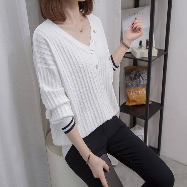 women's sweaters 2021 fall winter smooth knitted women button v-neck korean style pullovers jumpers loose simple design basic female, White;black
women's sweaters 2021 fall winter smooth knitted women button v-neck korean style pullovers jumpers loose simple design basic female, White;black