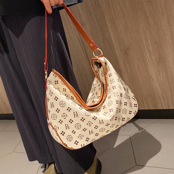 factory direct sale 75% off premium 2021 new autumn single shoulder armpit messenger women's net red foreign style versatile bucket bag
factory direct sale 75% off premium 2021 new autumn single shoulder armpit messenger women's net red foreign style versatile bucket bag