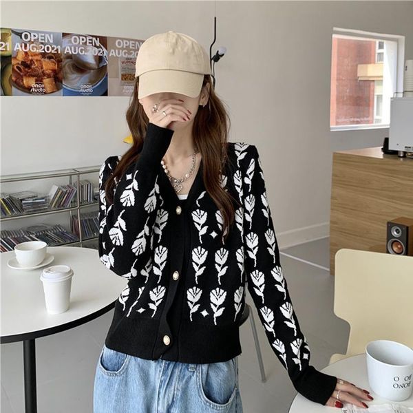 women's knits & tees printing casual v-neck knitted loose cardigan women single-breasted elegant long sleeve sweaters female basic swea, White
women's knits & tees printing casual v-neck knitted loose cardigan women single-breasted elegant long sleeve sweaters female basic swea, White